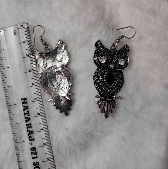 Quirky Earring - Picture 3 of 4